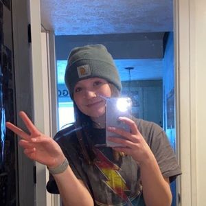 Meet your Posher, Molly